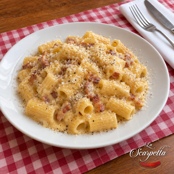 MACARRONS CARBONARA